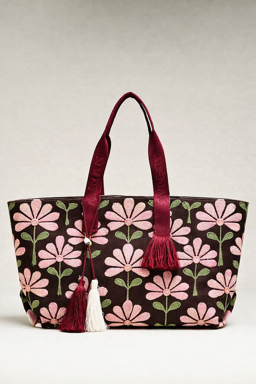 FS080 Pink Flower Embroidery Effect Seamless Pattern